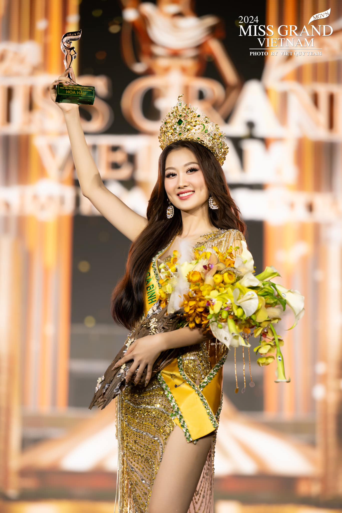 B&agrave; Ho&agrave;ng Thanh Nga vừa bị bắt từng đứng sau m&agrave;n đăng quang của loạt hoa hậu đ&igrave;nh đ&aacute;m Vbiz- Ảnh 5.