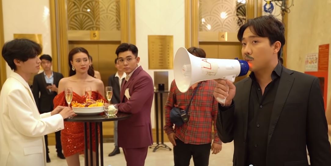 Tuyệt sắc giai nh&acirc;n khiến Trấn Th&agrave;nh răm rắp nghe lời: Đang ngủ vẫn bị gọi đi đ&oacute;ng phim, qua cười một c&aacute;i rồi về- Ảnh 5.