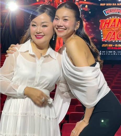 Bộ phim vận v&agrave;o đời &Aacute; hậu Việt vừa bị bắt trong đường d&acirc;y bu&ocirc;n lậu kim cương xuy&ecirc;n quốc gia- Ảnh 6.