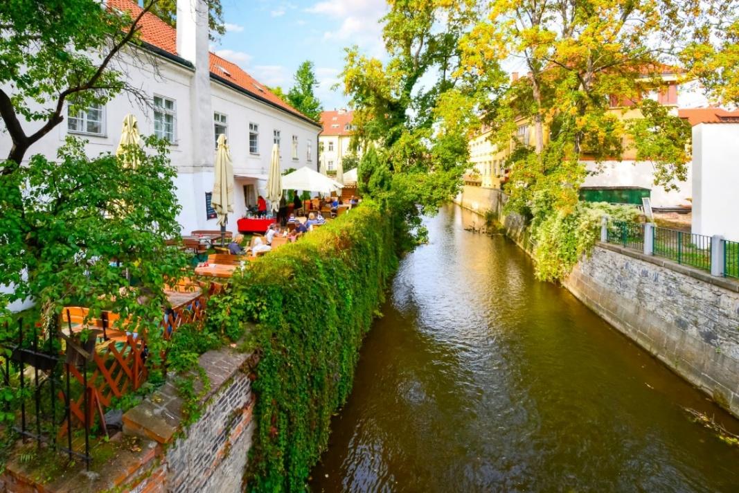 Vì sao Praha trở thành điểm đến “phải ghé” của hội mê xê dịch năm nay? - Ảnh 5.