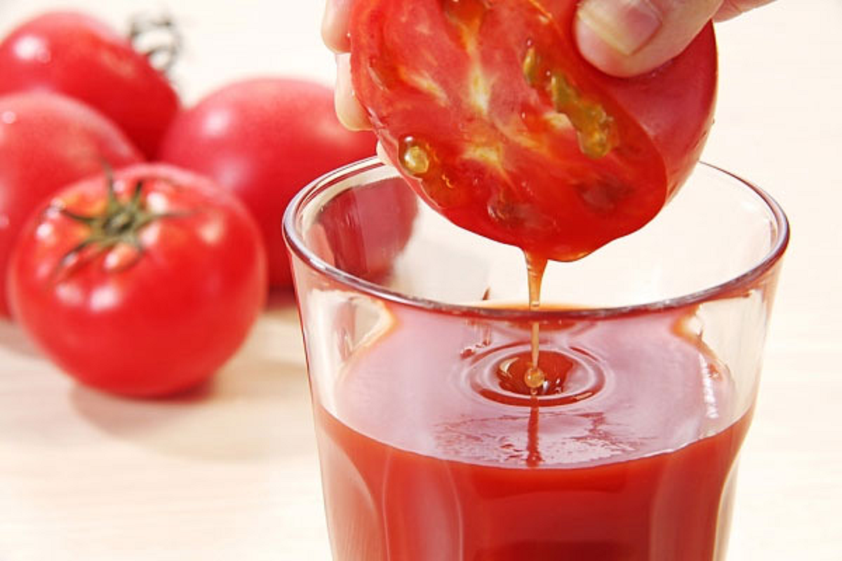 Ăn c&agrave; chua mỗi ng&agrave;y suốt 1 năm, c&ocirc; gi&aacute;o 50 tuổi nhận kết quả bất ngờ - Ảnh 1.