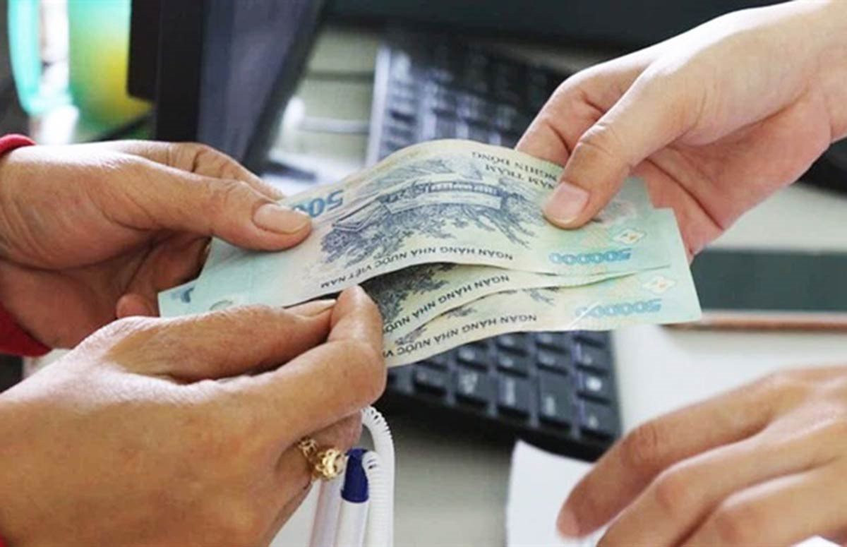 C&ocirc;ng an cảnh b&aacute;o: Giao dịch r&uacute;t tiền mặt c&oacute; thể bị điều tra nếu thuộc trường hợp n&agrave;y- Ảnh 1.