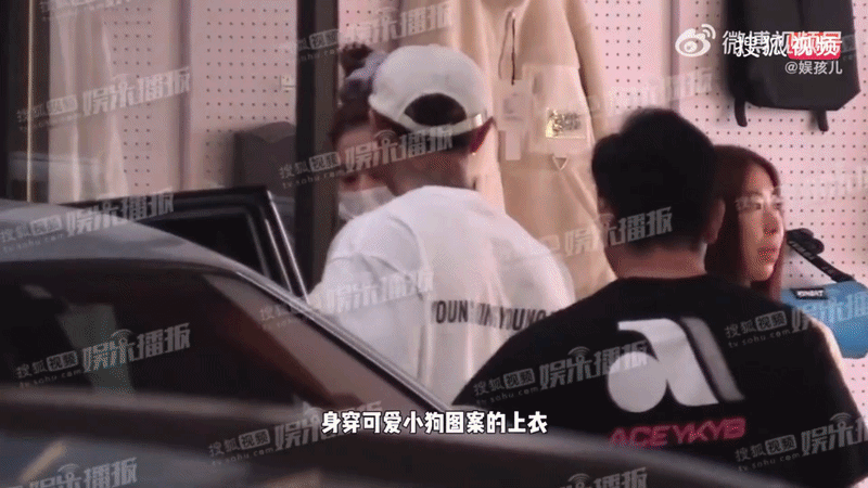 T&oacute;m gọn n&agrave;ng thơ gen Z mặt mộc đi l&agrave;m trợ l&yacute; cho chủ tịch showbiz, ra về bị ekip bỏ lại đứng lủi thủi 1 m&igrave;nh tr&ecirc;n phố- Ảnh 3.
