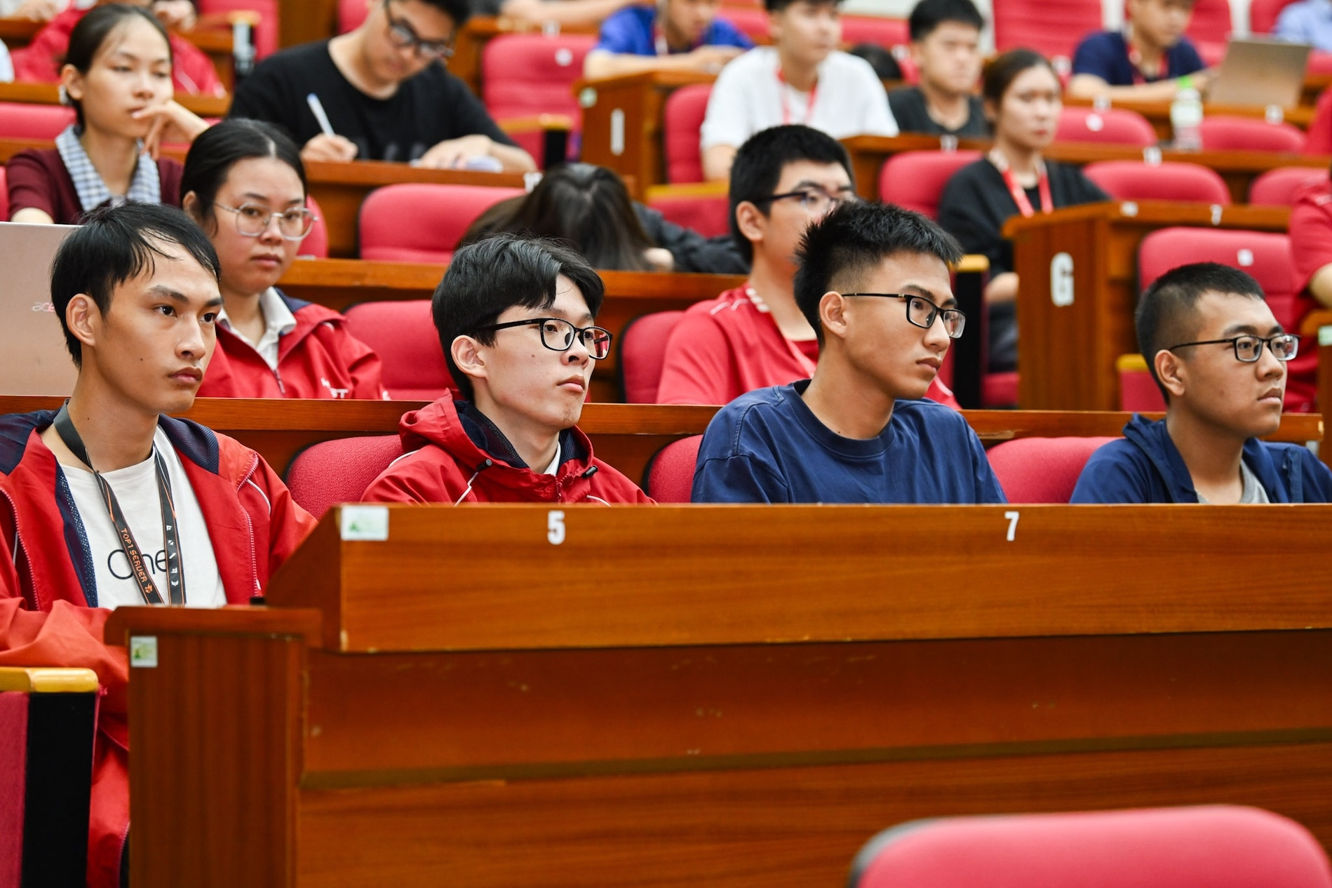 Học trường đại học n&agrave;o ở H&agrave; Nội sẽ được hỗ trợ 3,7-5,5 triệu đồng/th&aacute;ng? - Ảnh 1.