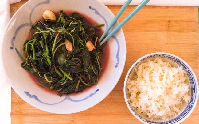 Cả gia đ&igrave;nh nhiều người mắc chung một căn bệnh da hiếm gặp - Ảnh 2.