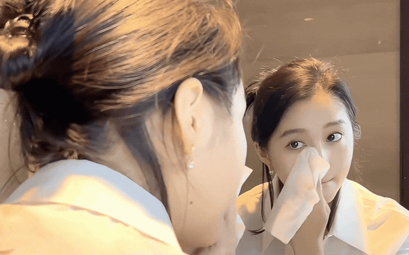 Kh&ocirc;ng c&oacute; phụ nữ xấu, chỉ c&oacute; phụ nữ lười: Đu trend chăm da mờ th&acirc;m mụn đỉnh cao 10 ph&uacute;t buổi s&aacute;ng của Quan Hiểu Đồng- Ảnh 5.