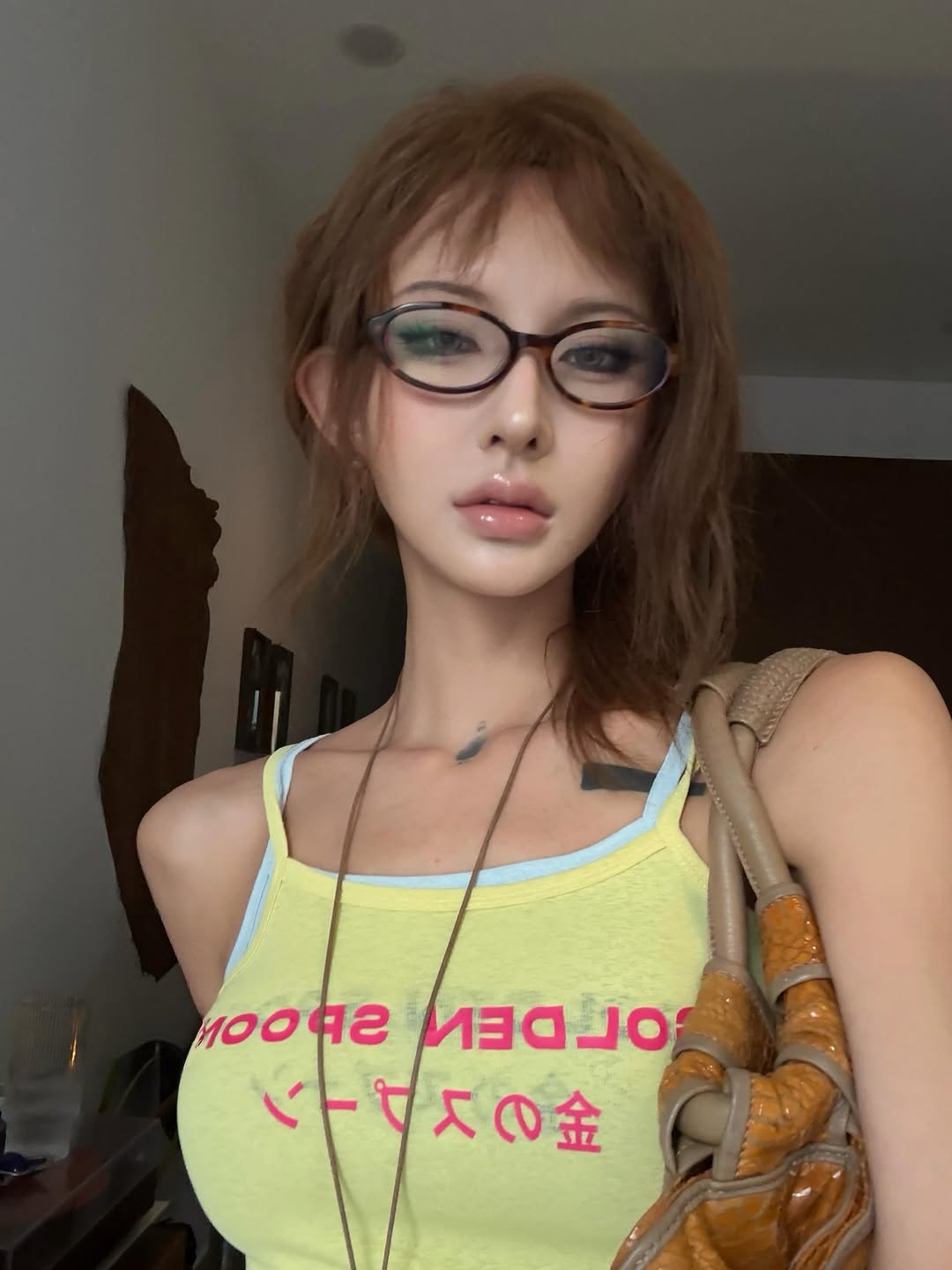 Mỹ nh&acirc;n s&aacute;ng lập thương hiệu nổi tiếng cạo đầu sau biến cố: Rời biệt thự, giờ l&agrave;m mẹ đơn th&acirc;n- Ảnh 1.