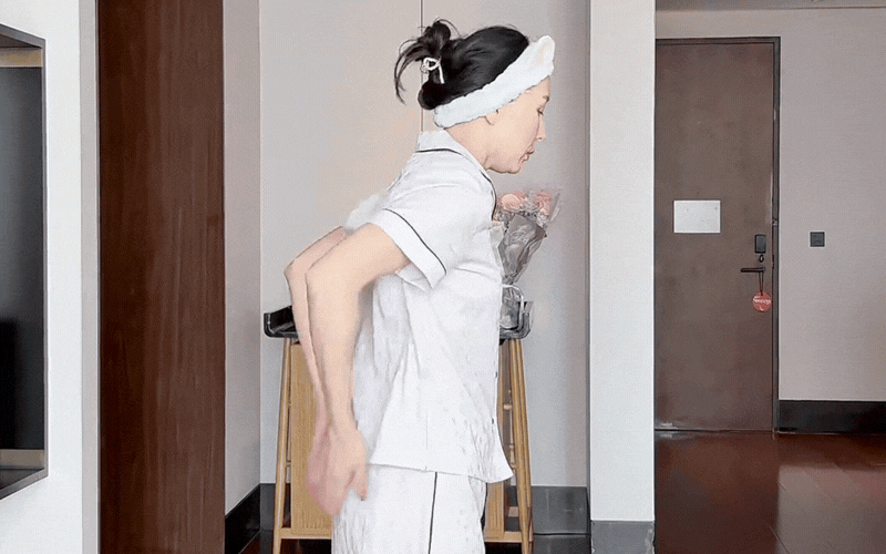 B&oacute;c trần b&iacute; thuật trẻ m&atilde;i kh&ocirc;ng gi&agrave; của "ph&uacute; b&agrave;" Hồ Tịnh: Chỉ cần 3 ph&uacute;t mỗi s&aacute;ng để thăng dương kh&iacute;, da dẻ hồng h&agrave;o- Ảnh 14.