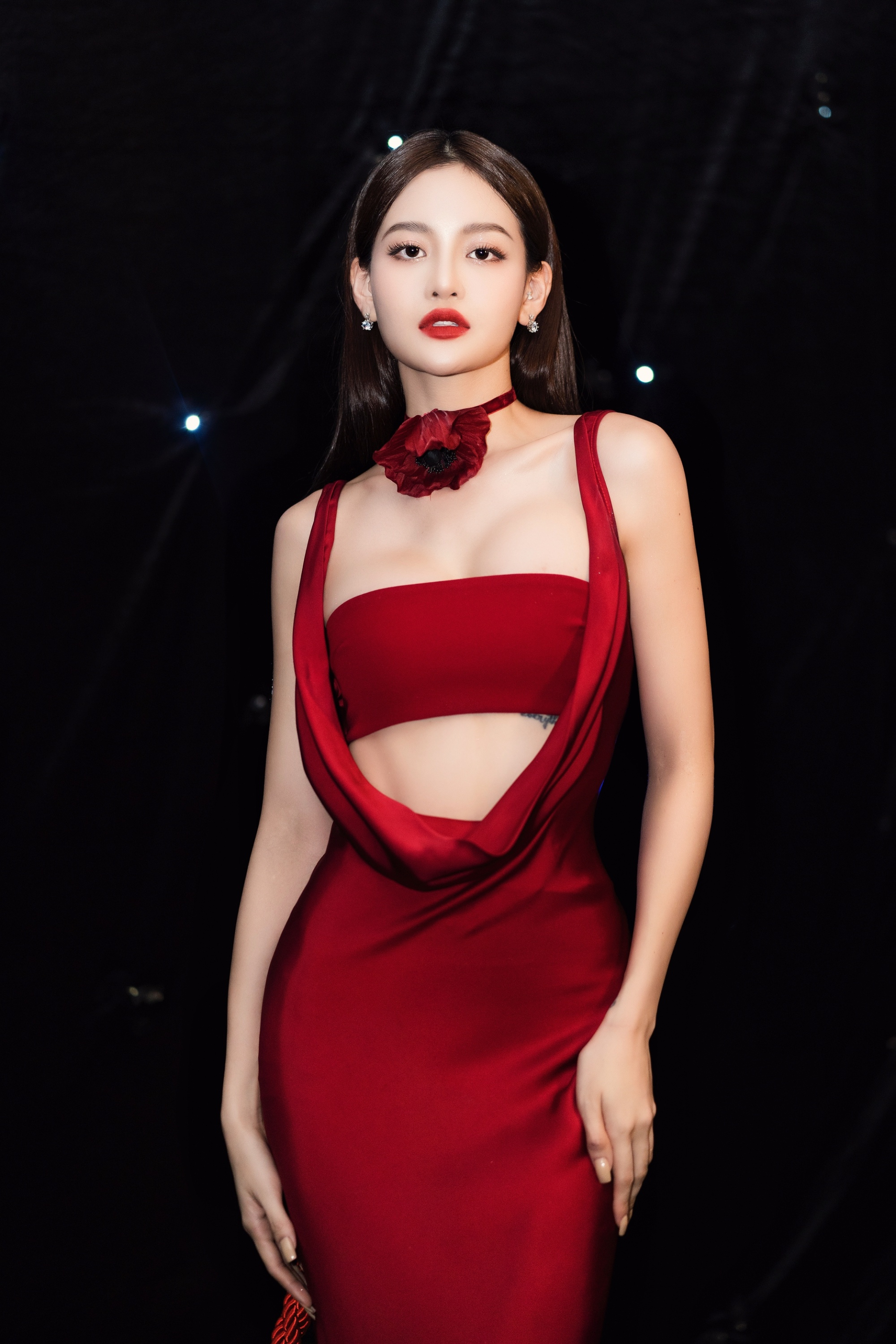 Nữ diễn vi&ecirc;n Việt bị v&iacute; như qu&aacute;i vật v&igrave; kh&aacute;c người, giờ l&agrave; vi&ecirc;n ngọc qu&yacute; đẹp sang ai nh&igrave;n cũng m&ecirc;- Ảnh 6.