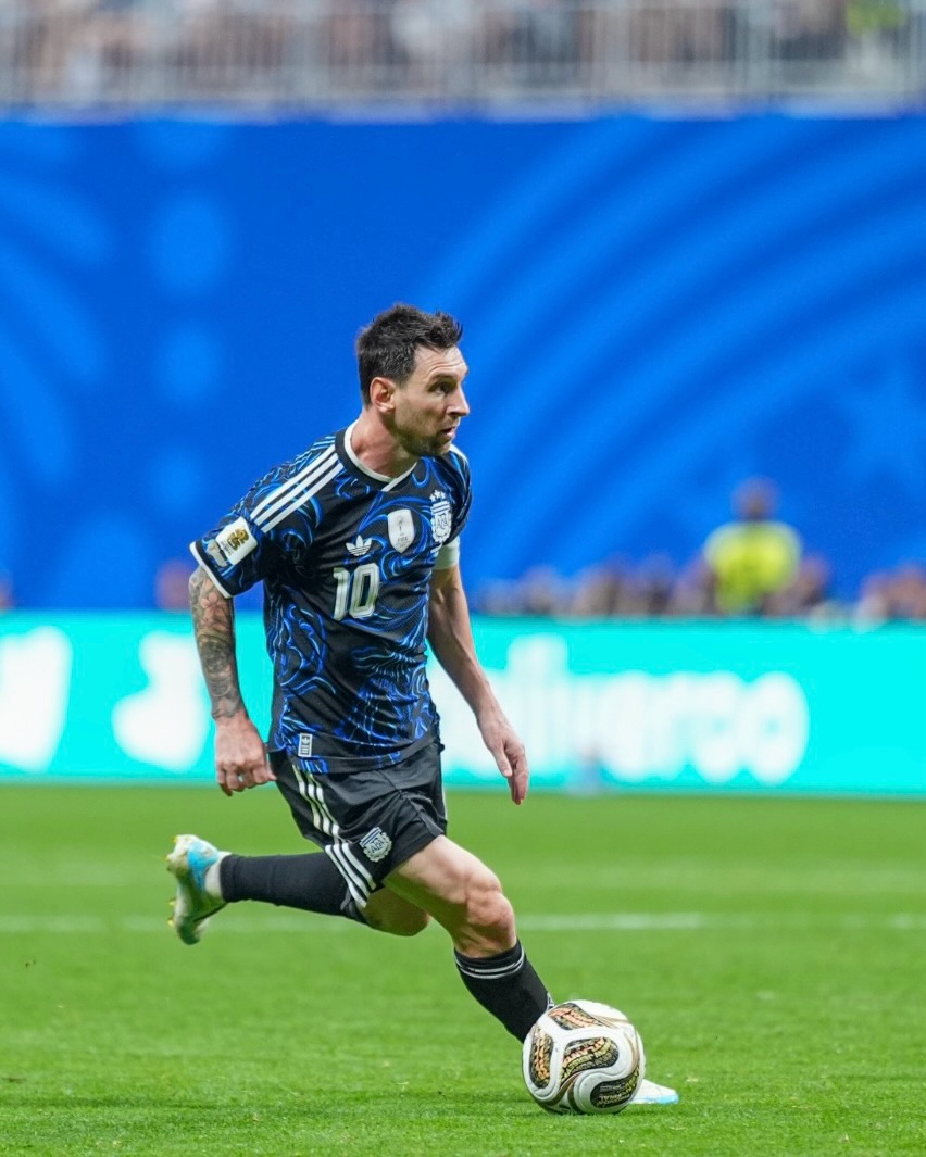 Ch&acirc;n tr&aacute;i của Messi c&oacute; gi&aacute; hơn 23,6 ngh&igrave;n tỷ, đắt hơn nhiều CLB h&agrave;ng đầu ch&acirc;u &Acirc;u- Ảnh 1.
