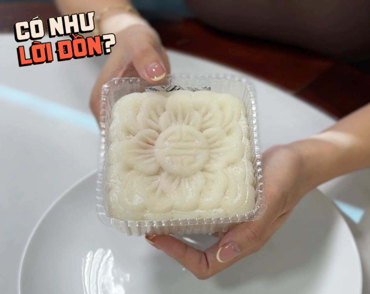 Qu&aacute; đ&aacute;ng tiếc 2 phi&ecirc;n bản &ldquo;b&aacute;nh dẻo thị phi&rdquo; m&ugrave;a Trung thu 2026: Bản cũ lộm cộm ngọt gắt, bản mới bay sạch hương hoa đặc trưng - Ảnh 5.