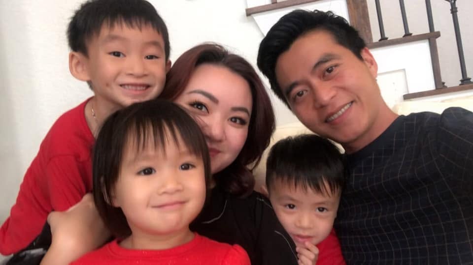 "B&eacute; Xu&acirc;n Mai" đ&igrave;nh đ&aacute;m gặp g&aacute;nh nặng kinh tế, l&agrave;m nail c&ugrave;ng chồng mưu sinh ở Mỹ- Ảnh 1.
