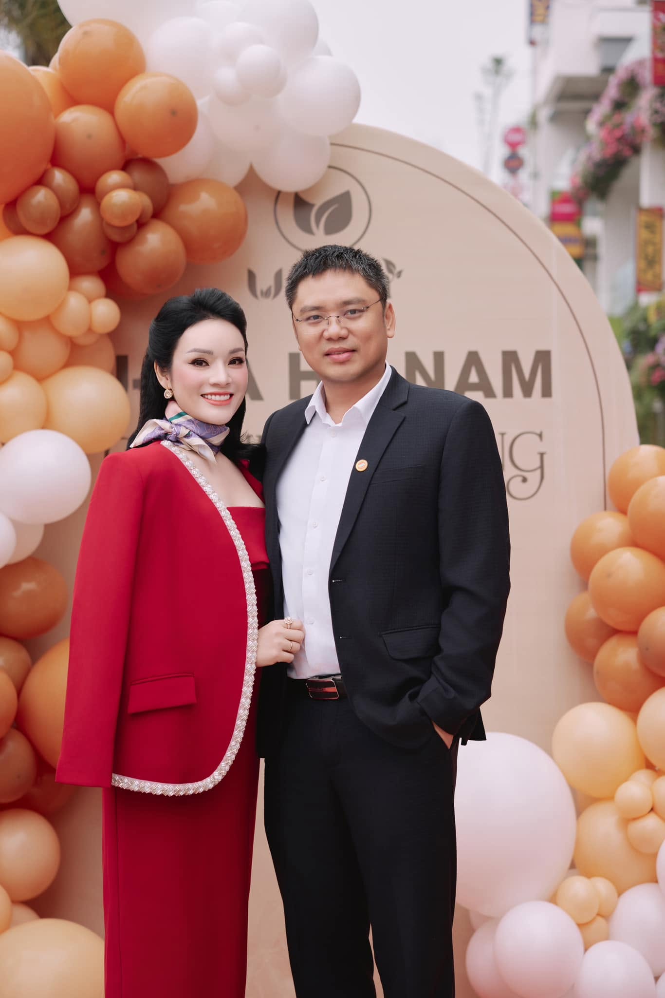 Nữ NSƯT, trưởng khoa thanh nhạc t&aacute;i h&ocirc;n với 1 viện trưởng, sở hữu biệt thự 10 ph&ograve;ng ngủ, sống đơn giản- Ảnh 4.