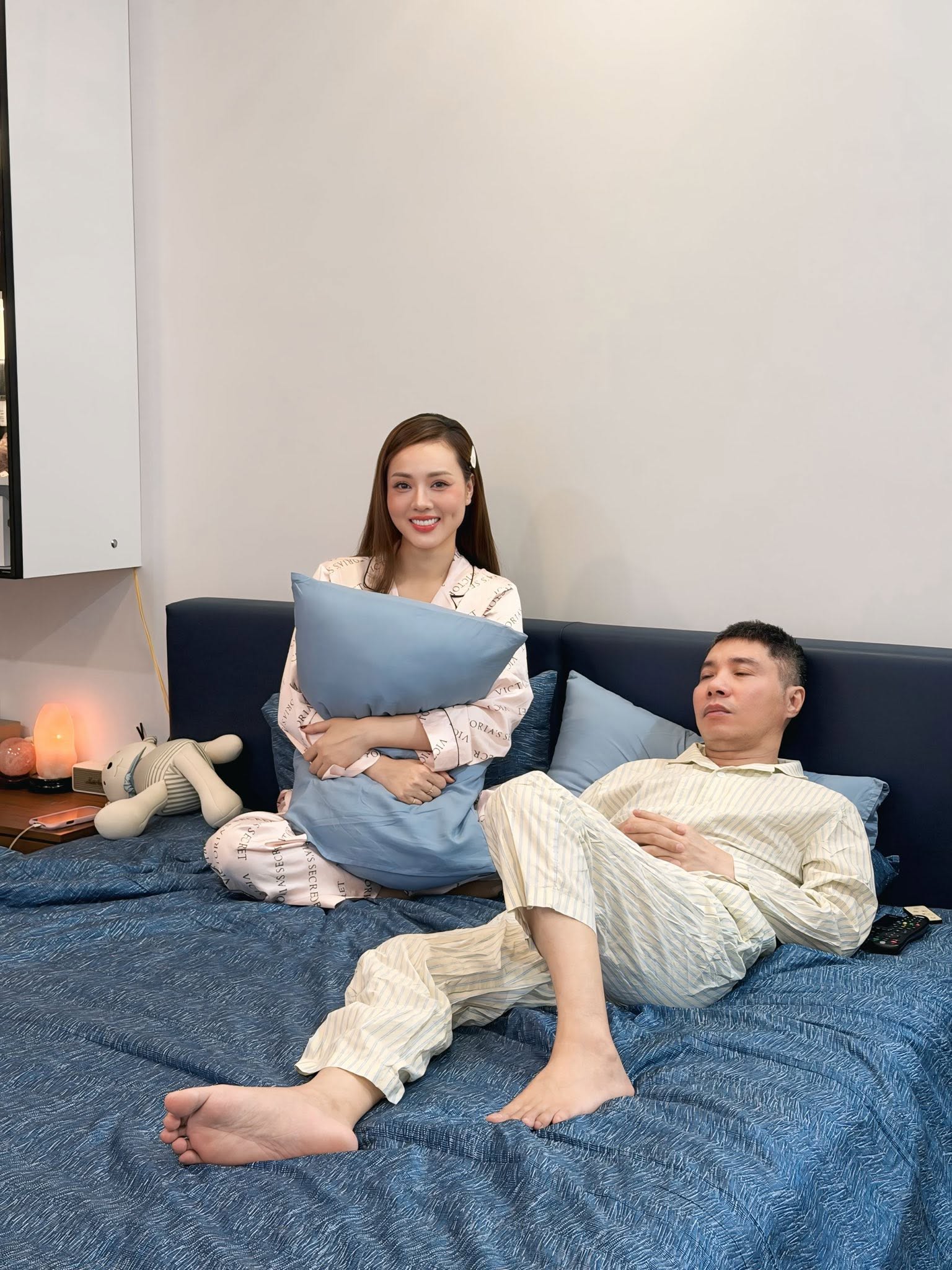 T&igrave;nh h&igrave;nh của nam NSND từ chức Ph&oacute; gi&aacute;m đốc Nh&agrave; h&aacute;t Kịch H&agrave; Nội: Kh&ocirc;ng th&iacute;ch giao lưu, dỗi như em b&eacute;- Ảnh 1.