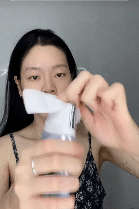51 tuổi vẫn giữ l&agrave;n da căng mịn nhờ tu&yacute;p retinol "2in1": Trẻ h&oacute;a da kết hợp massage cải thiện độ ăn chắc- Ảnh 15.