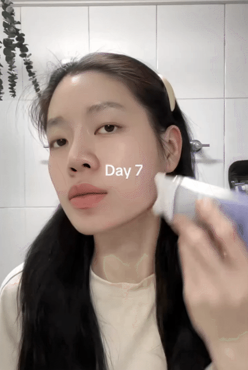 51 tuổi vẫn giữ l&agrave;n da căng mịn nhờ tu&yacute;p retinol "2in1": Trẻ h&oacute;a da kết hợp massage cải thiện độ ăn chắc- Ảnh 17.