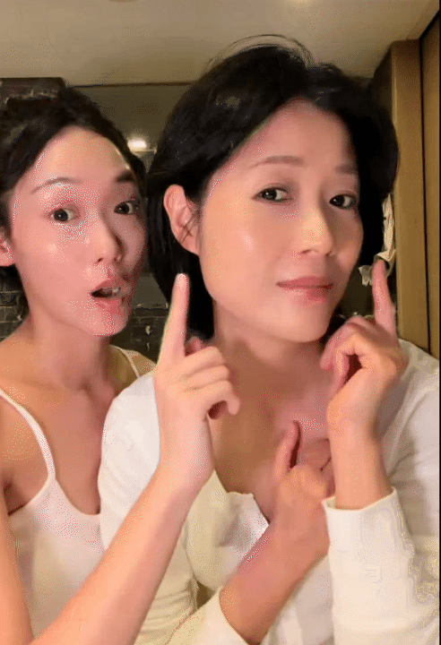 51 tuổi vẫn giữ l&agrave;n da căng mịn nhờ tu&yacute;p retinol "2in1": Trẻ h&oacute;a da kết hợp massage cải thiện độ ăn chắc- Ảnh 2.