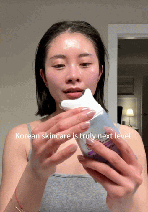 51 tuổi vẫn giữ l&agrave;n da căng mịn nhờ tu&yacute;p retinol "2in1": Trẻ h&oacute;a da kết hợp massage cải thiện độ ăn chắc- Ảnh 20.