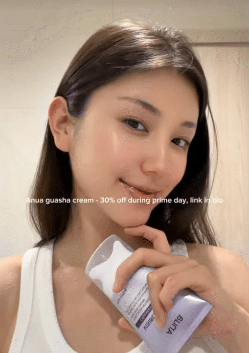 51 tuổi vẫn giữ l&agrave;n da căng mịn nhờ tu&yacute;p retinol "2in1": Trẻ h&oacute;a da kết hợp massage cải thiện độ ăn chắc- Ảnh 8.
