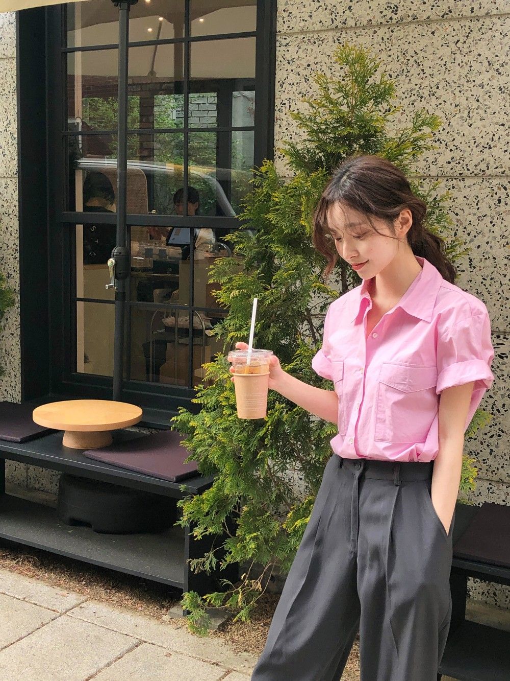 Lương cao phải tăng ca, lương thấp thì 5h chiều được về: Bất ngờ với lựa chọn của dân văn phòng Gen Z - Ảnh 1.