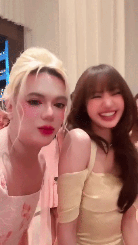 Lisa (BLACKPINK) đi đ&aacute;m cưới m&agrave; xinh hết phần thi&ecirc;n hạ!- Ảnh 2.