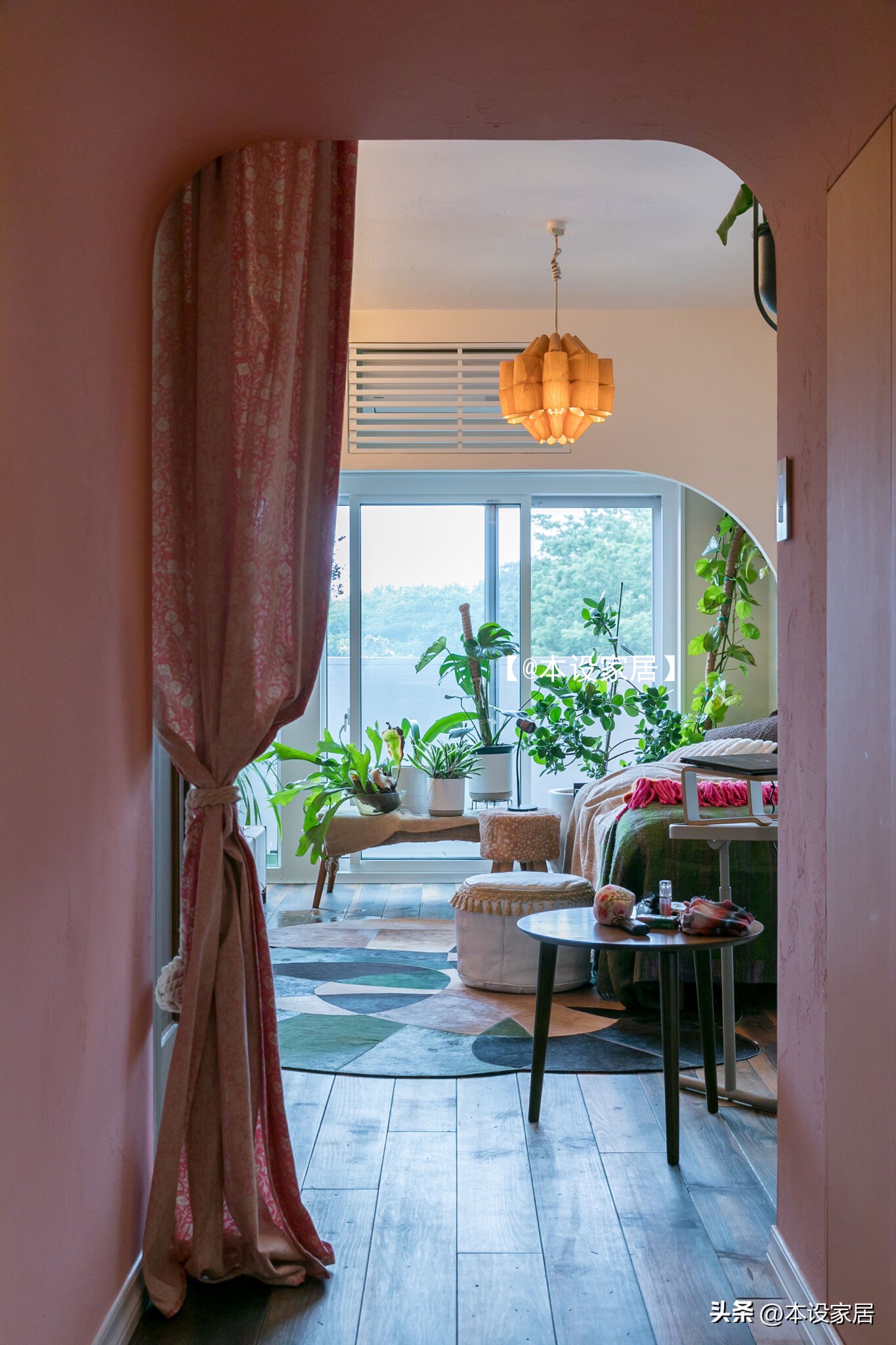 Tự mua căn hộ 44m&sup2; ở tuổi đ&ocirc;i mươi, c&ocirc; g&aacute;i sinh năm 2000 n&oacute;i một c&acirc;u khiến nhiều người gật g&ugrave;: "Cảm ơn bố mẹ đ&atilde; từng &eacute;p m&igrave;nh học h&agrave;nh chăm chỉ"- Ảnh 2.
