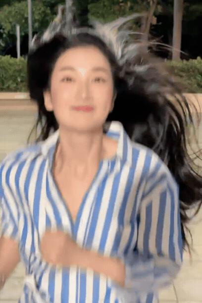 Mỹ nh&acirc;n Việt nhiều v&ocirc; kể nhưng trẻ m&atilde;i thế n&agrave;y th&igrave; qu&aacute; hiếm: Mặt s&aacute;ng d&aacute;ng xinh, n&oacute;i 42 tuổi kh&ocirc;ng ai tin- Ảnh 1.