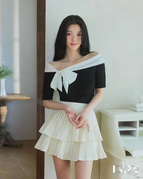 Kim Yoo Jung không còn là "em gái quốc dân"- Ảnh 10.