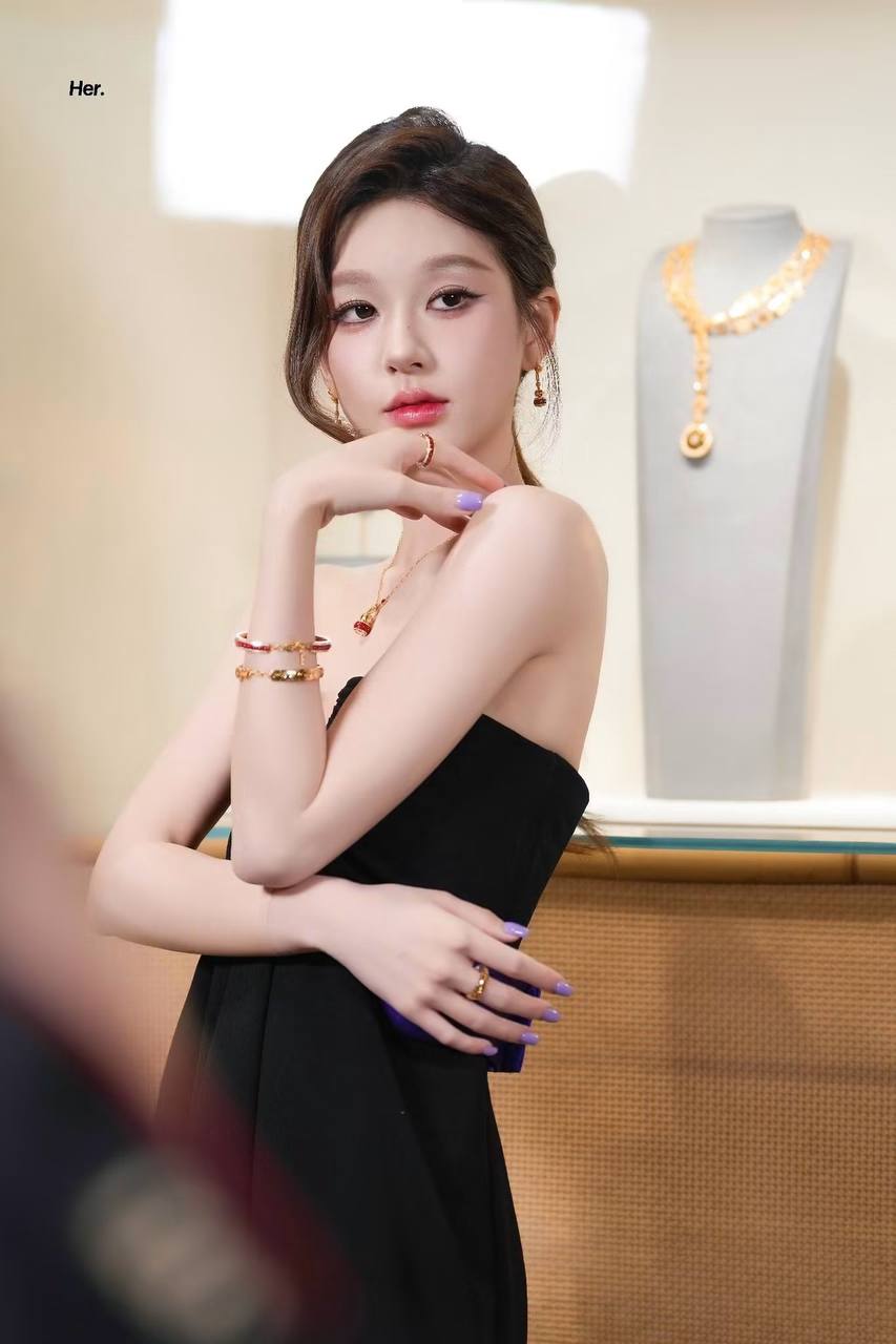 Triệu Lộ Tư ng&agrave;y c&agrave;ng giống hot girl mạng- Ảnh 3.