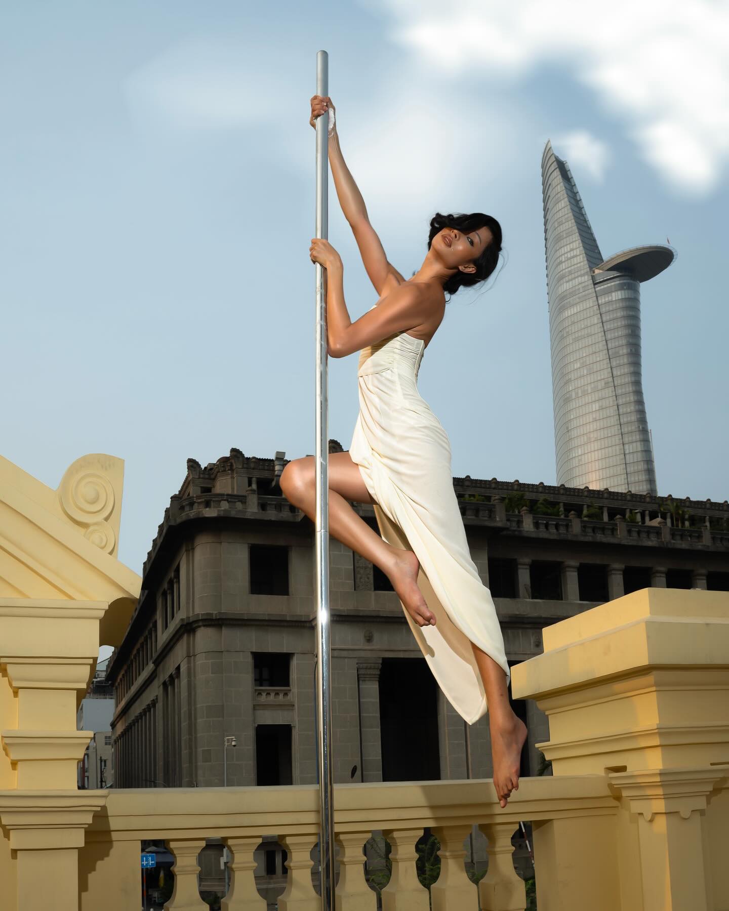 Local brand Việt li&ecirc;n tục được quốc tế xướng t&ecirc;n, thiết kế v&aacute;y &ldquo;đ&uacute;ng kiểu trong mơ của mọi c&ocirc; g&aacute;i&rdquo;- Ảnh 18.