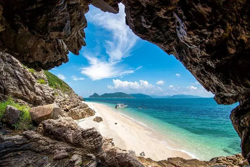 Kh&ocirc;ng phải Ph&uacute; Quốc, đ&acirc;y l&agrave; đảo Việt Nam lọt v&agrave;o danh s&aacute;ch "biệt lập tr&ecirc;n thế giới": Rộng chỉ hơn 50km2 - Ảnh 3.