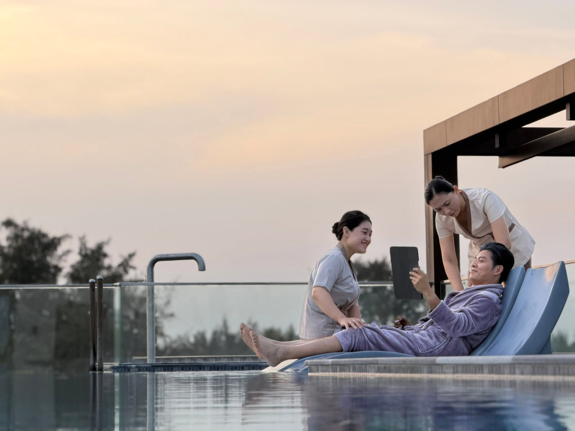 Nam nghệ sĩ từng chuyển k&ecirc;nh tivi khi thấy T&ugrave;ng Dương h&aacute;t, U50 bất ngờ th&agrave;nh ng&ocirc;i sao đ&igrave;nh đ&aacute;m- Ảnh 3.