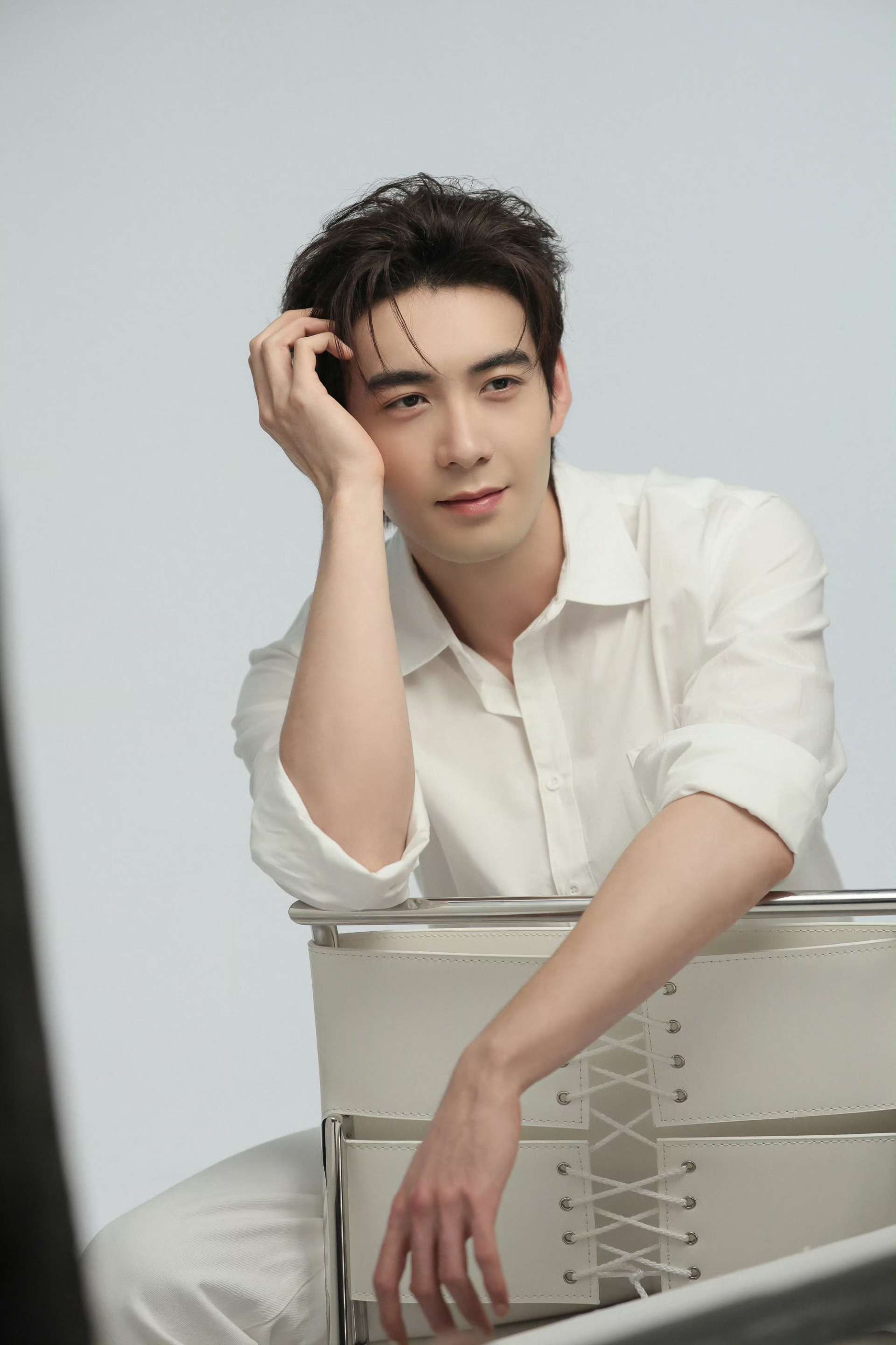 Kh&ocirc;ng ai cứu nổi th&aacute;i tử đẹp nhất showbiz: 2 th&aacute;ng c&oacute; 3 phim đều flop, h&agrave;o quang lụi t&agrave;n qu&aacute; nhanh- Ảnh 8.