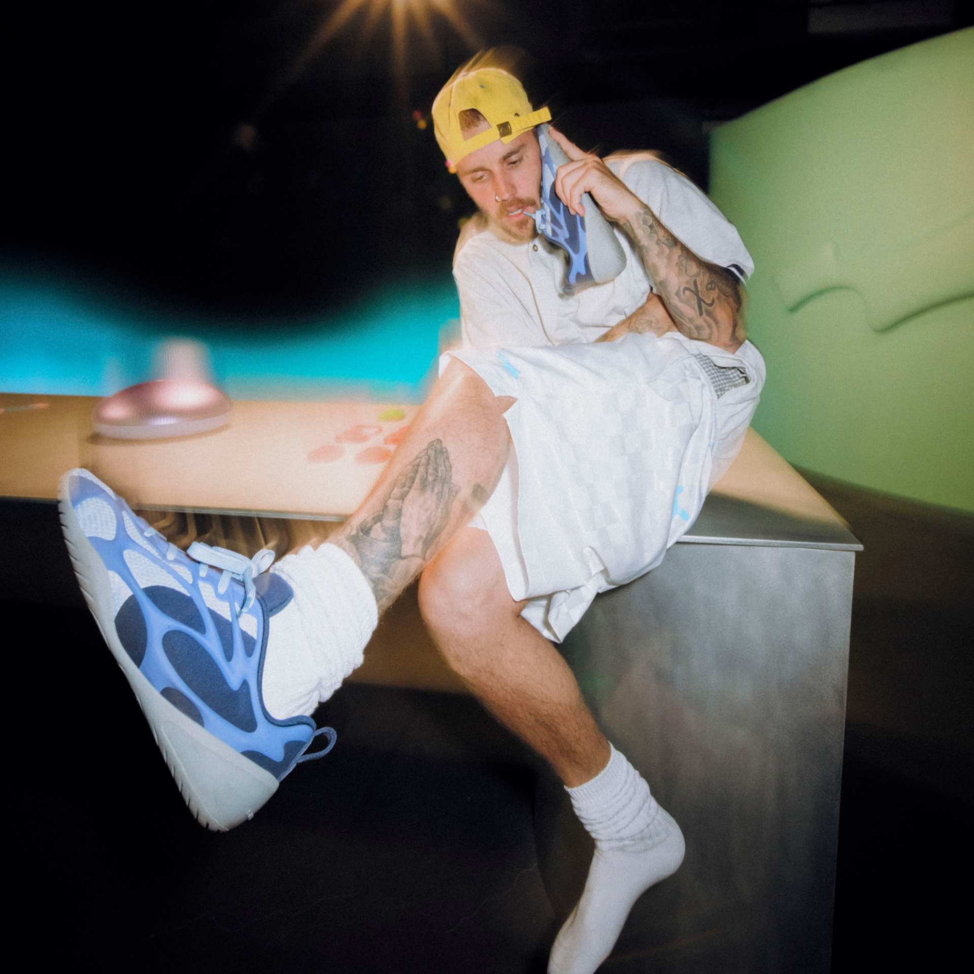 Tình hình của Justin Bieber trước giờ có mặt ở World Cup: Xem ra không thảnh thơi được như Messi- Ảnh 1.