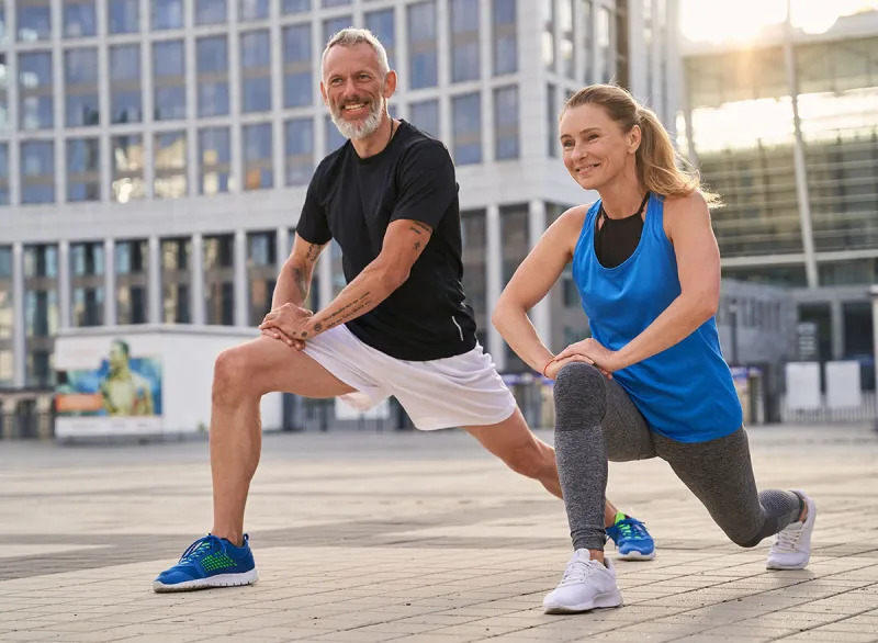 C&aacute;ch đi bộ gi&uacute;p giảm mỡ bụng nhanh hơn cả tập gym: Đặc biệt ph&ugrave; hợp cho người 45 tuổi trở l&ecirc;n- Ảnh 2.