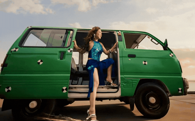 Hương Tr&agrave;m lặp lại c&ocirc;ng thức Ho&agrave;ng Thuỳ Linh - Ho&agrave; Minzy, nhưng chưa đủ &ldquo;wow&rdquo;- Ảnh 4.