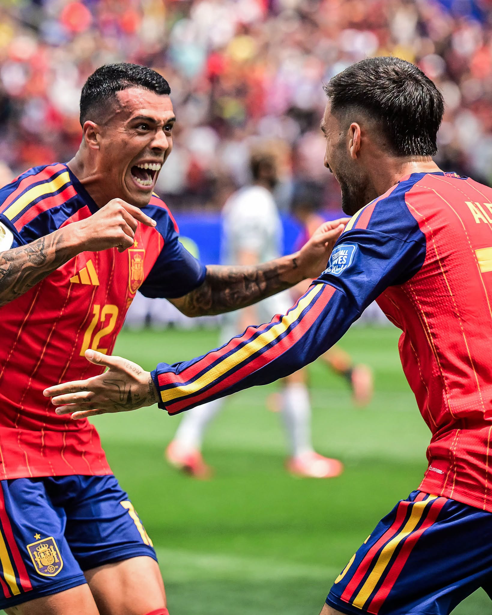 T&acirc;y Ban Nha đ&egrave; bẹp &Aacute;o 3-0, chấm dứt 16 năm chờ đợi ở v&ograve;ng knock-out World Cup - Ảnh 7.