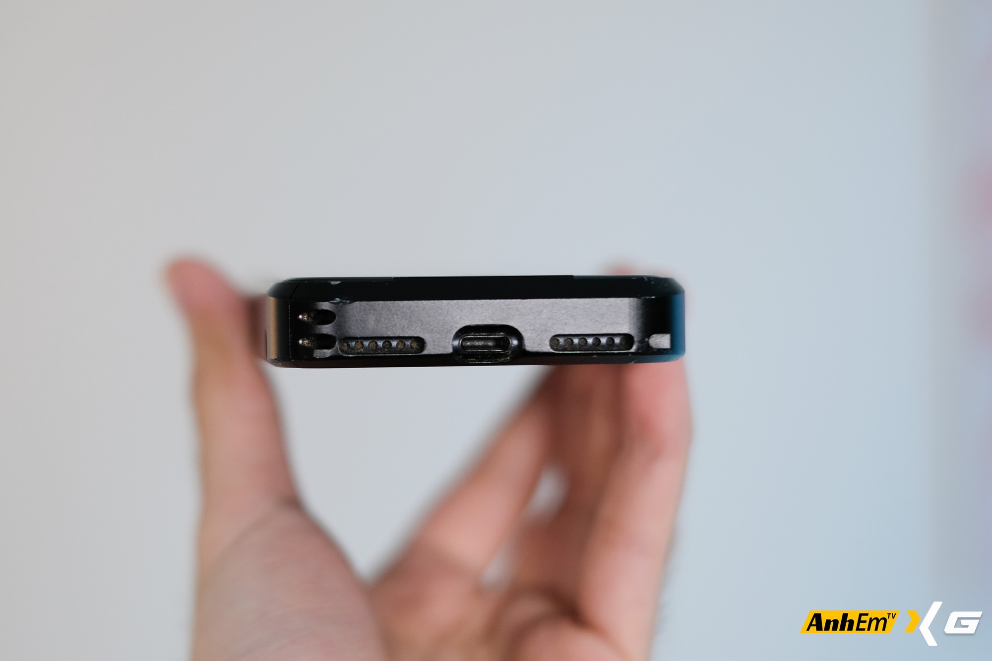 Sinh vi&ecirc;n Việt chế tạo th&agrave;nh c&ocirc;ng chiếc iPhone pin 6.500mAh- Ảnh 10.