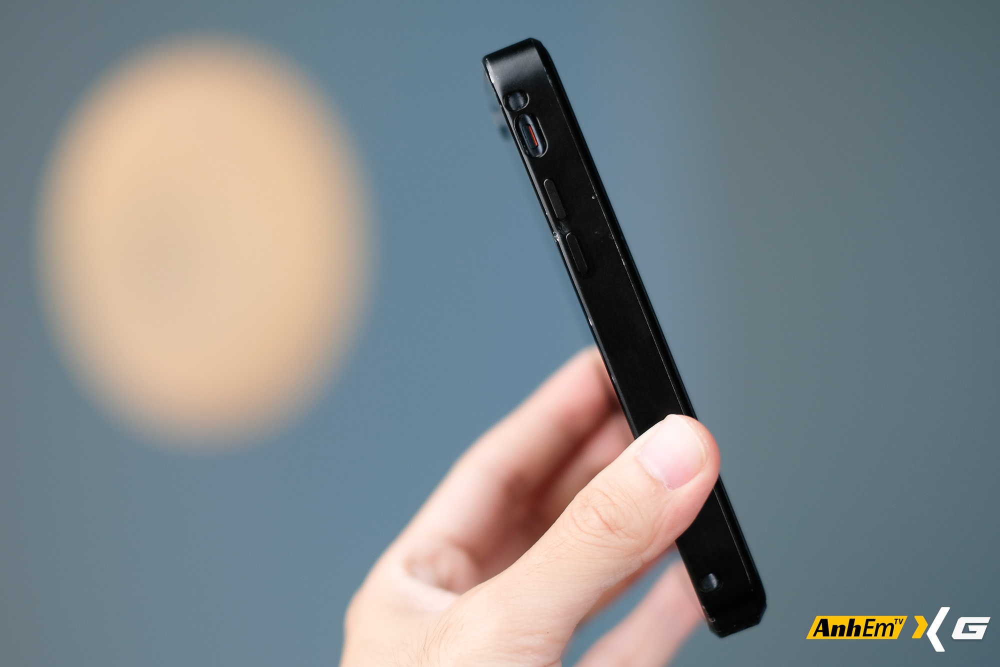 Sinh vi&ecirc;n Việt chế tạo th&agrave;nh c&ocirc;ng chiếc iPhone pin 6.500mAh- Ảnh 11.