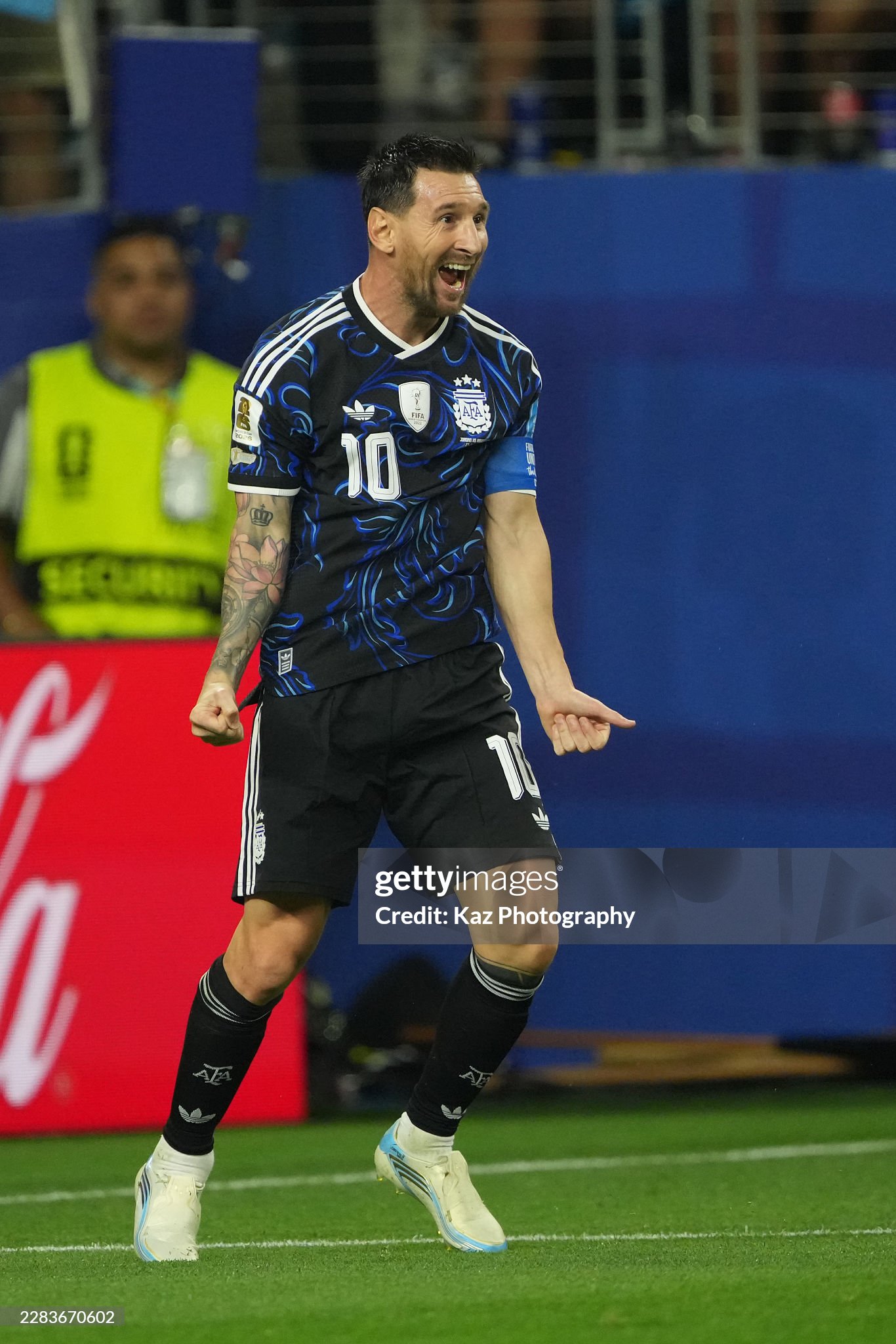 Bóng đá có thể sẽ không bao giờ chứng kiến thêm một cuộc cạnh tranh vĩ đại nào như Messi và Ronaldo- Ảnh 2.