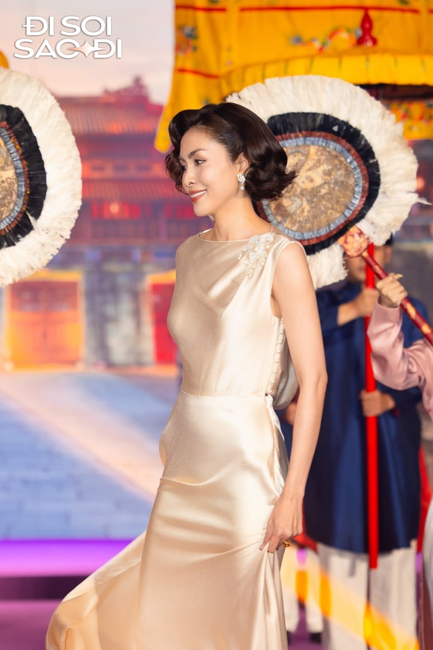 H&igrave;nh mới mới nhất của H&agrave; Tăng: Mọi g&oacute;c chụp đều khiến d&acirc;n t&igrave;nh xu&yacute;t xoa v&igrave; một thứ- Ảnh 6.
