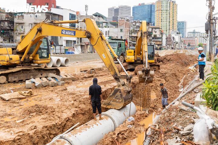 H&agrave; Nội tăng tốc thi c&ocirc;ng đường 'đắt nhất h&agrave;nh tinh', quyết th&ocirc;ng xe trước 2/9- Ảnh 11.