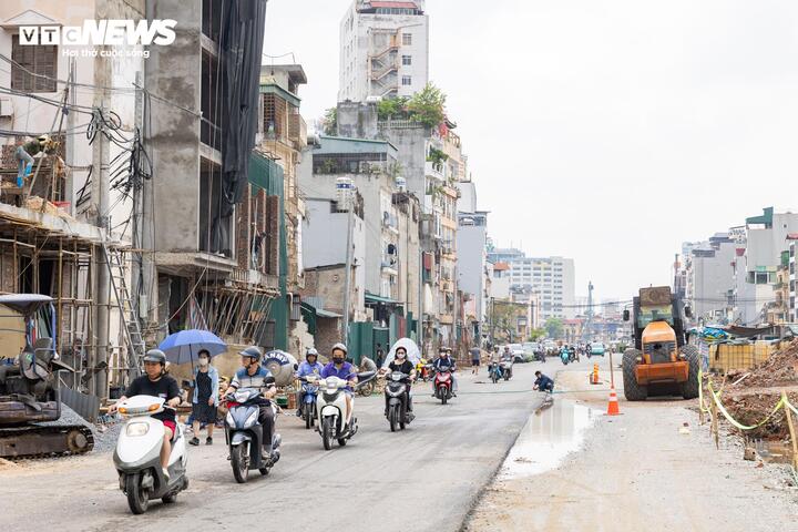 H&agrave; Nội tăng tốc thi c&ocirc;ng đường 'đắt nhất h&agrave;nh tinh', quyết th&ocirc;ng xe trước 2/9- Ảnh 20.