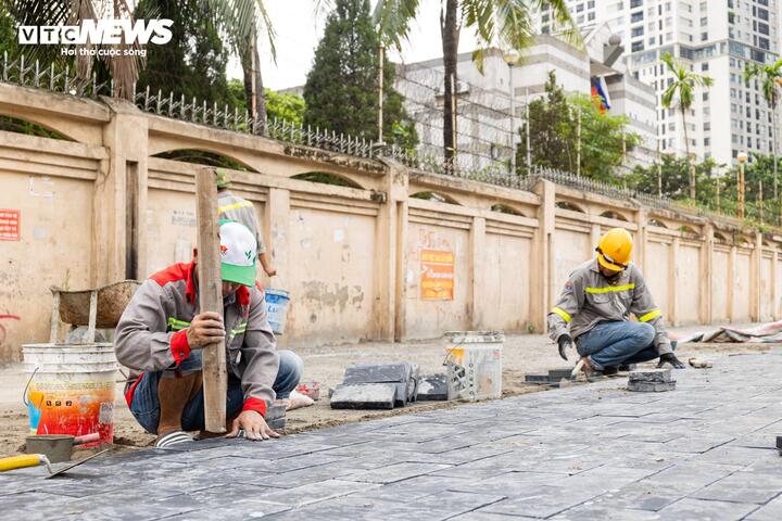 H&agrave; Nội tăng tốc thi c&ocirc;ng đường 'đắt nhất h&agrave;nh tinh', quyết th&ocirc;ng xe trước 2/9- Ảnh 8.