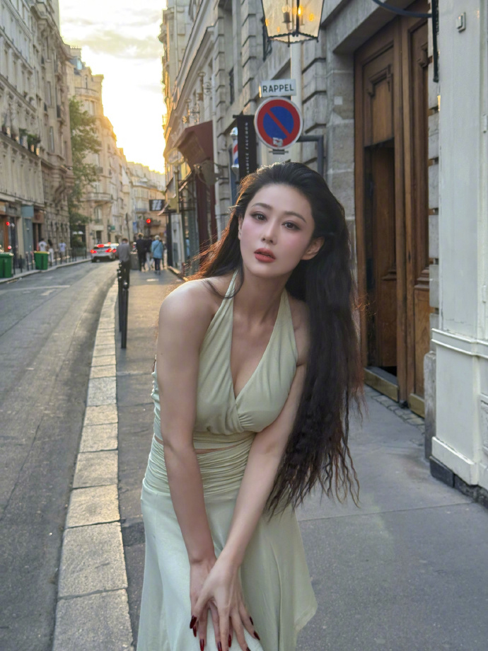 Mỹ nh&acirc;n showbiz cưới sĩ quan đặc c&ocirc;ng cứ thế n&agrave;y ai m&agrave; chịu nổi!- Ảnh 5.