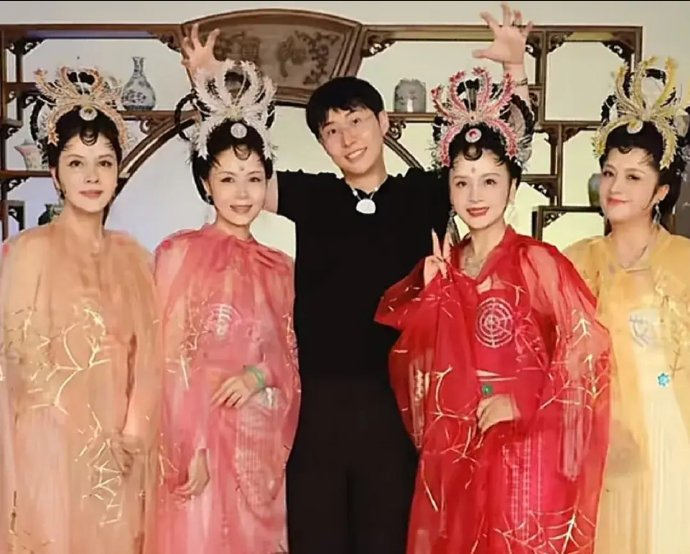 Diễn viên Tây du ký 1986 hội ngộ sau 40 năm- Ảnh 3.