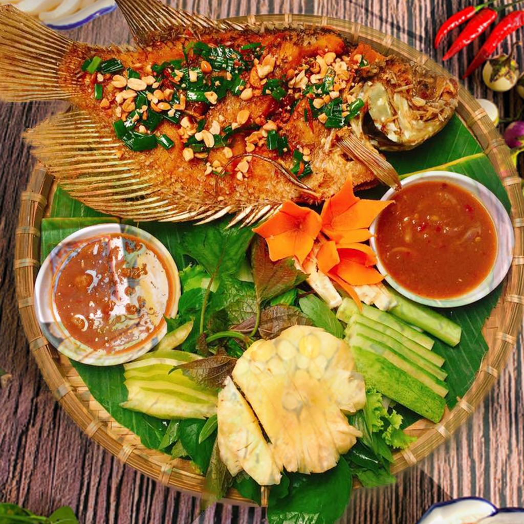 Chưa bao giờ du lịch miền T&acirc;y hot như h&egrave; năm nay: Ghe xuồng kẹt cứng ngắc, ch&uacute; th&iacute;m ch&egrave;o mỏi tay - Ảnh 29.