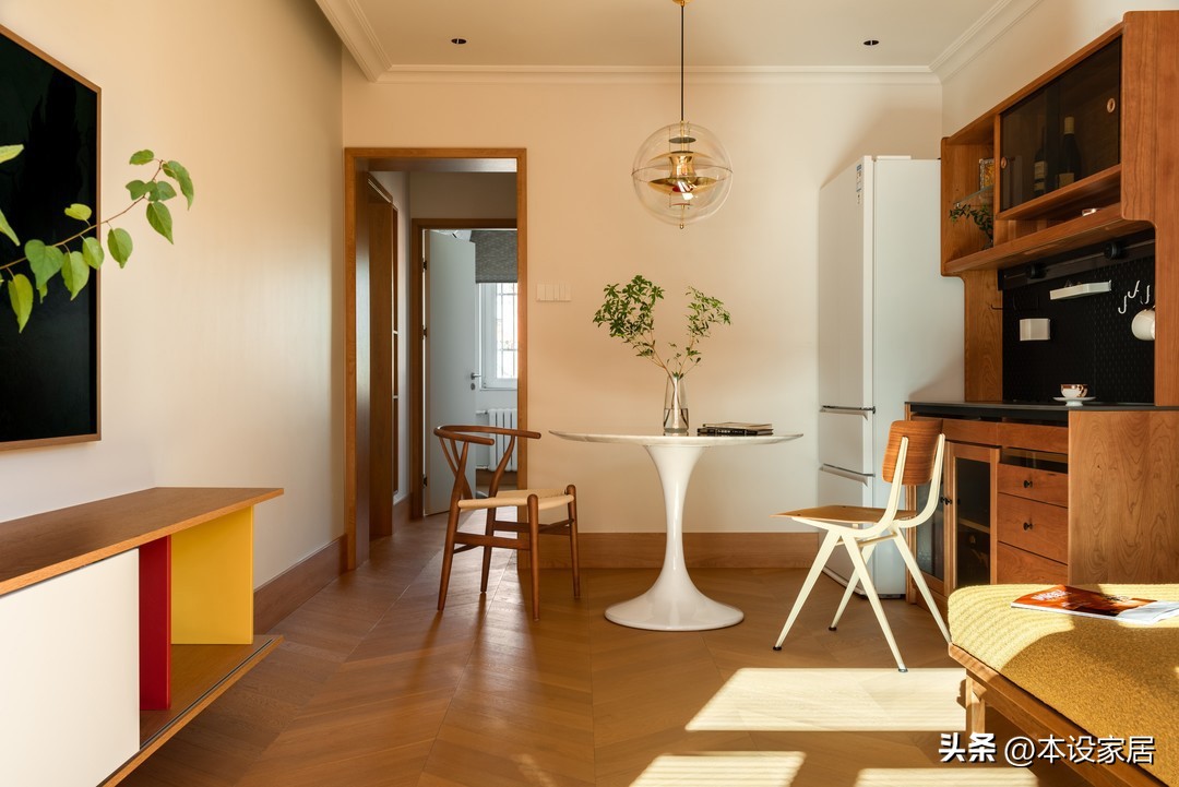 Căn hộ 47m&sup2; được cải tạo th&agrave;nh 2 ph&ograve;ng ngủ, 2 ph&ograve;ng kh&aacute;ch khiến nhiều người bất ngờ: B&agrave;i to&aacute;n tối ưu kh&ocirc;ng gian gi&uacute;p gia chủ tiết kiệm cả trăm triệu đồng chi ph&iacute; đổi nh&agrave;- Ảnh 10.