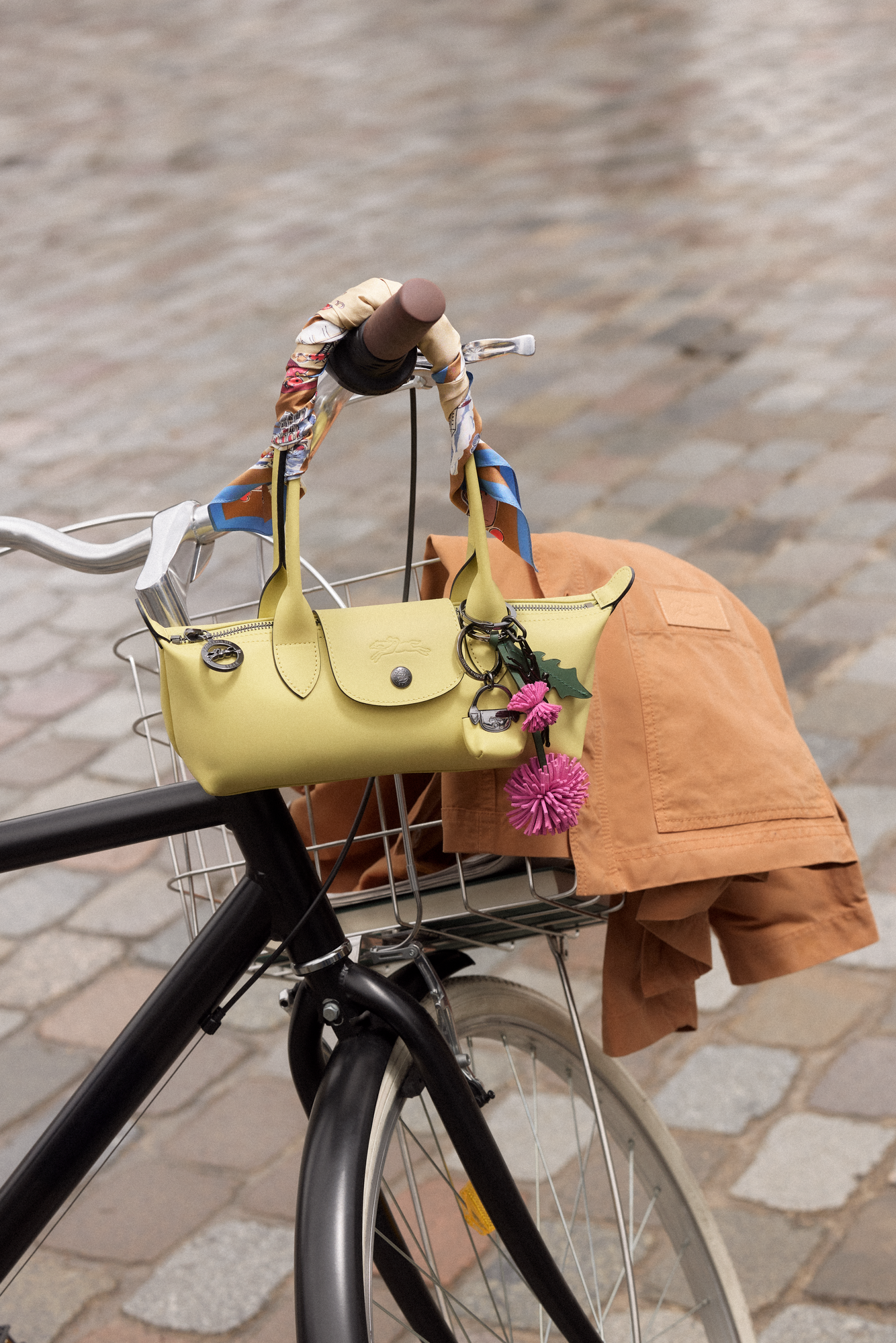 Bước vào mùa Thu 2026 với tinh thần phiêu lưu, Longchamp viết tiếp câu chuyện của những quý cô yêu dịch chuyển - Ảnh 2.