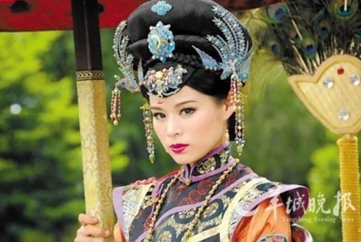 "Ngũ đại hoa đ&aacute;n TVB" từng gi&agrave;nh ng&ocirc;i &Aacute; hậu, U50 vi&ecirc;n m&atilde;n b&ecirc;n '&ocirc;ng tr&ugrave;m hộp đ&ecirc;m'- Ảnh 2.
